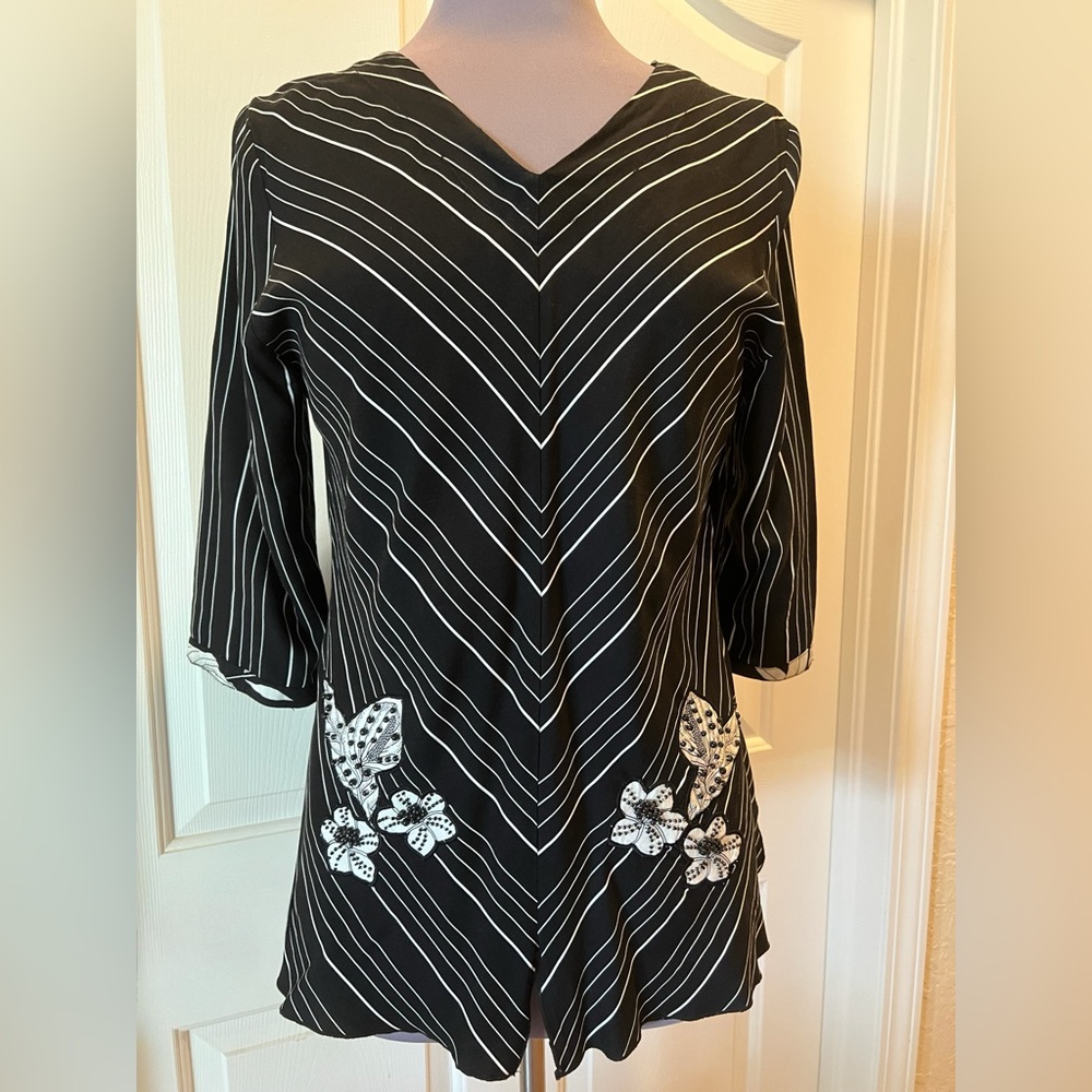 Vintage: Black & White Striped Floral Bead Embellished Tunic by ‘Key Lime Pie’-S